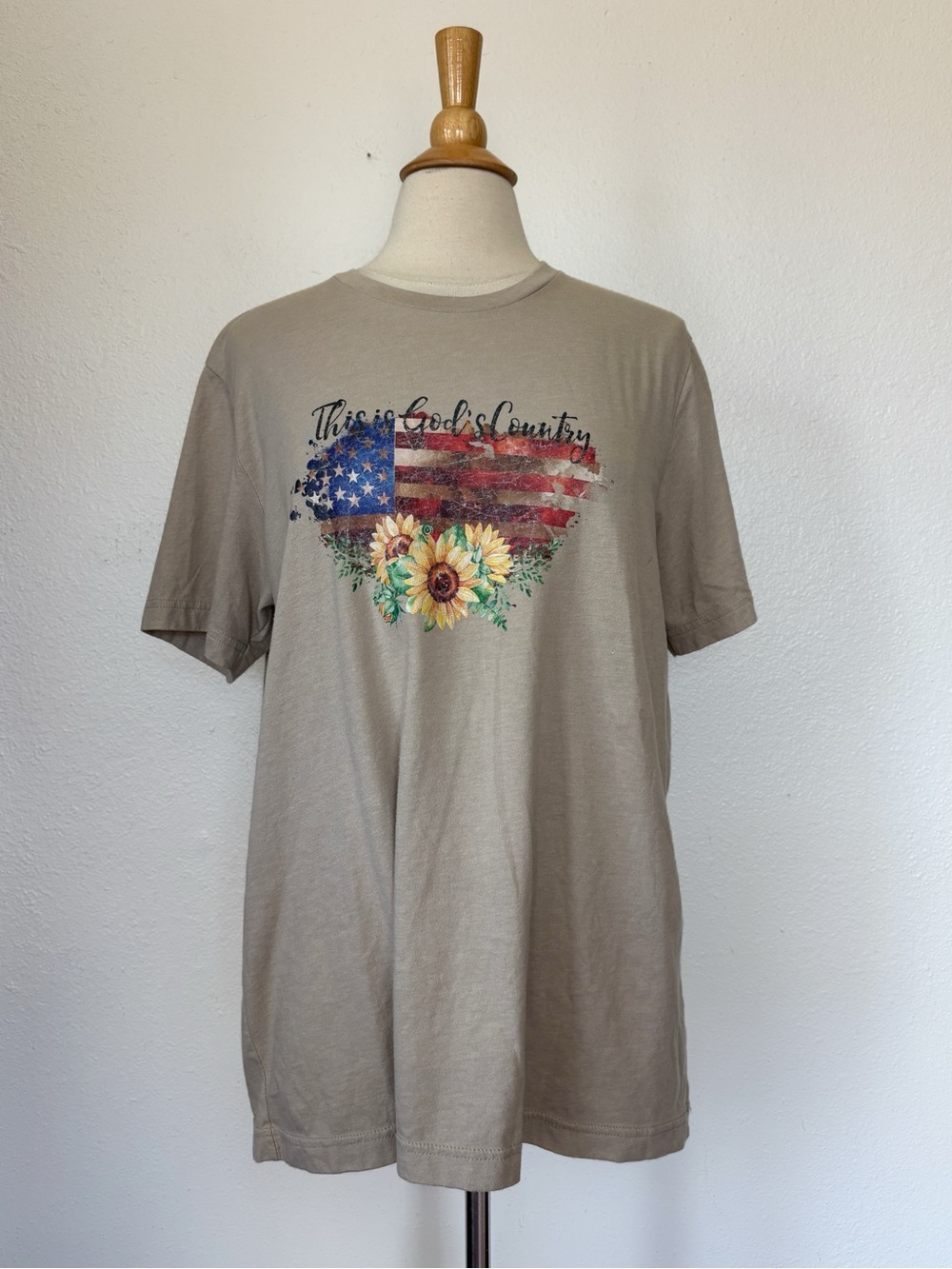 Bella Canvas Beige Graphic Tee with American Flag & Sunflower Print